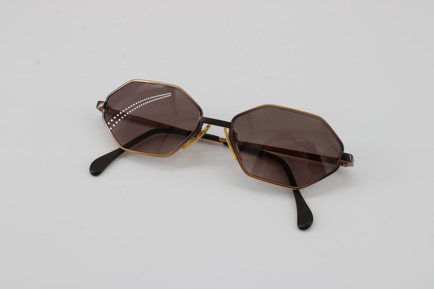 Enrico Coveri Glasses 719-810 Vintage Glasses · NOS · Gold-Black · 54-16-140 · Unworn